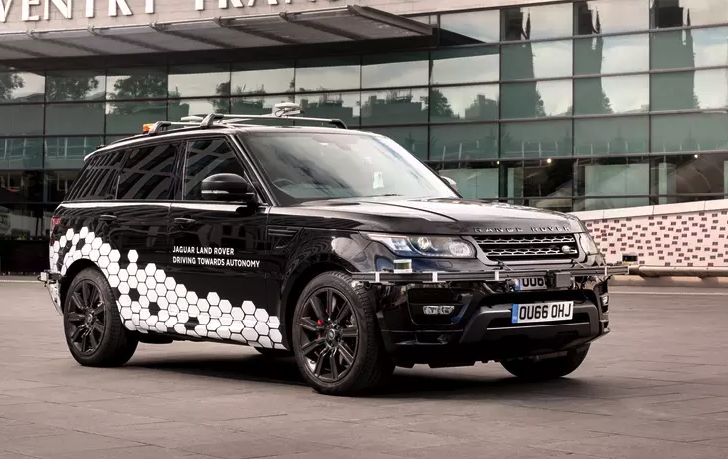 Range Rover Sport проехал на автопилоте по самой сложной дороге Великобритании