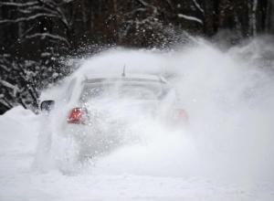 Как не оказаться на обочине: эксперты дали 10 советов по зимнему вождению