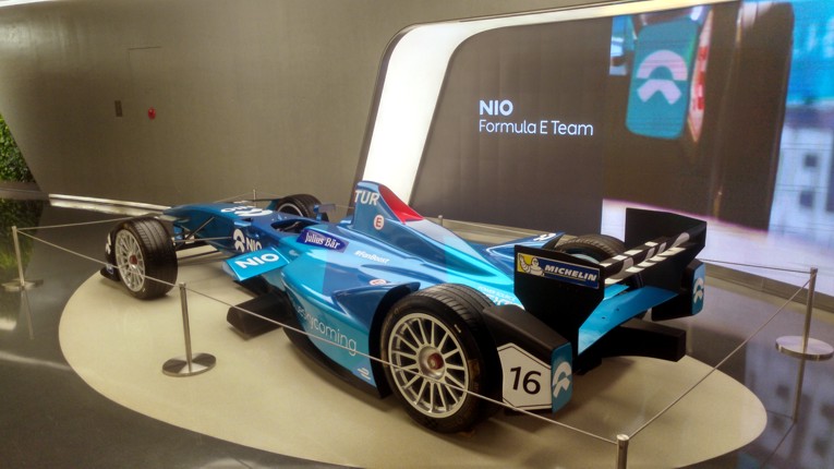 Макет гоночного болида NIO в Formula-E