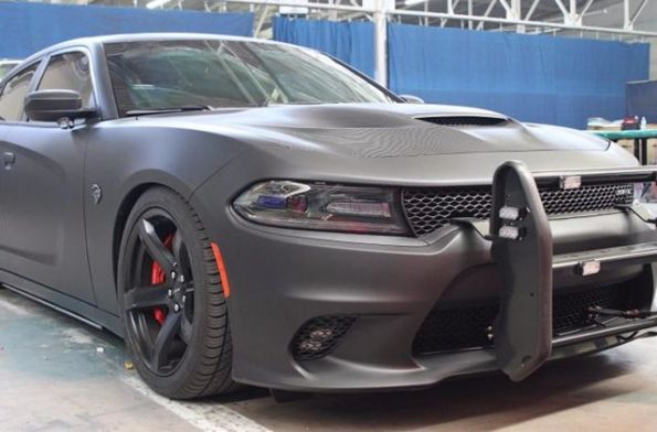 Из Dodge Charger Hellcat сделали шикарный броневик