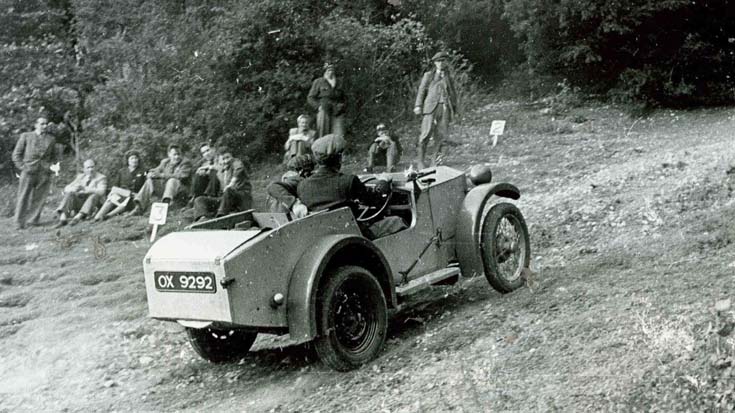 Lotus ищет свой первый автомобиль, построенный Колином Чепменом