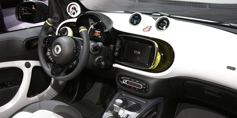 Smart представил электрокар без крыши и боковых стекол