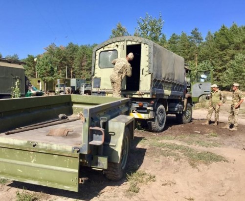 Как супервездеход НАТО помогает украинским военным (ФОТО)