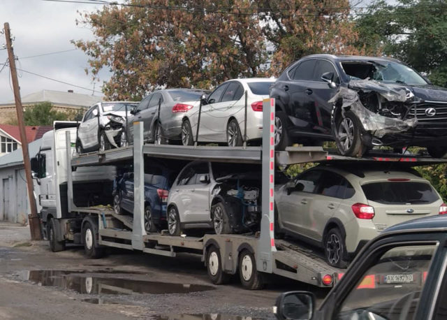 Битая по цене новой: как автосалоны обманывают украинцев