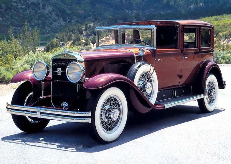 1928 Cadillac V8 Town Sedan