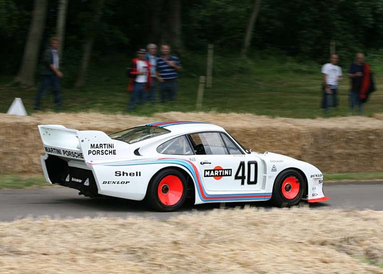 Porsche 935 V