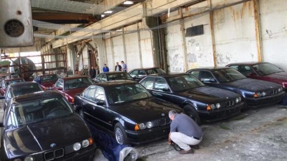 Капсула времени: найдены 11 новеньких «пятерок» BMW 1994 года