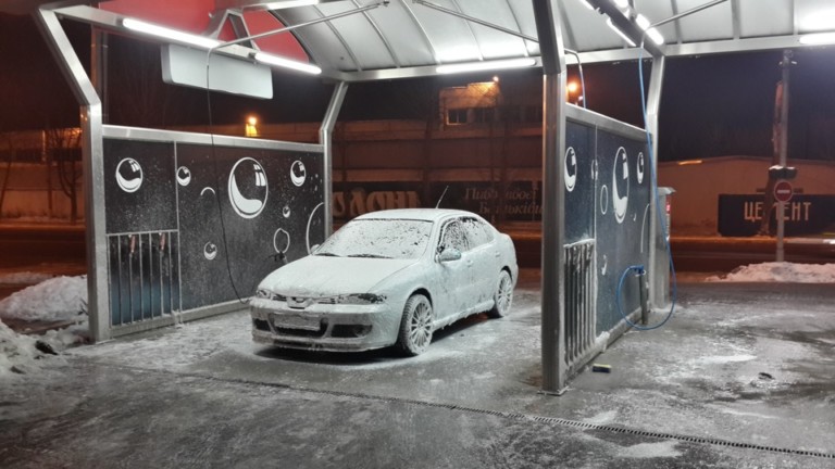 Эксперты рассказали, почему не стоит мыть авто зимой