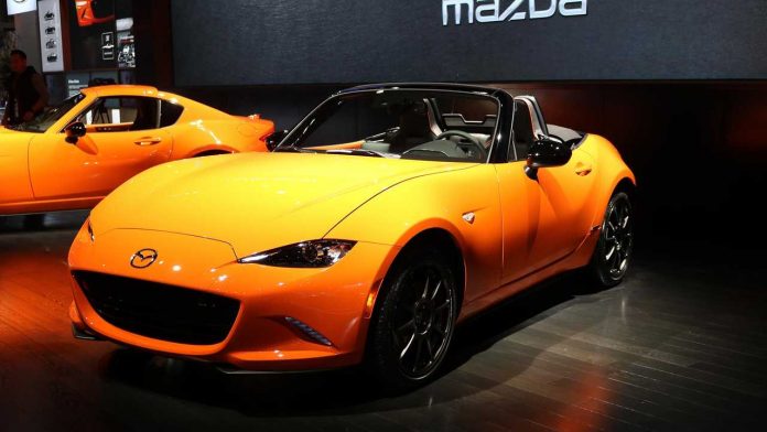 В Чикаго показали юбилейную спецверсию Mazda Miata