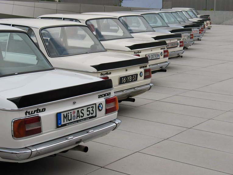 Всего было создано лишь 1672 экземпляра BMW 2002 Turbo