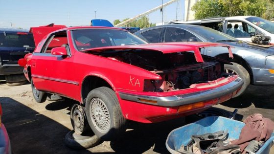 На свалке нашли редкий Chrysler от Maserati за 70 000 долларов