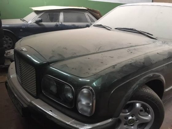 В Украине «пустили с молотка» министерский Bentley