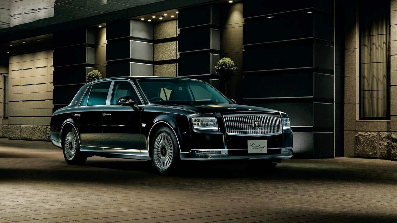 Новый император Японии заказал уникальную Toyota Century