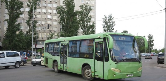 В Украине замечен редкий китайский автобус