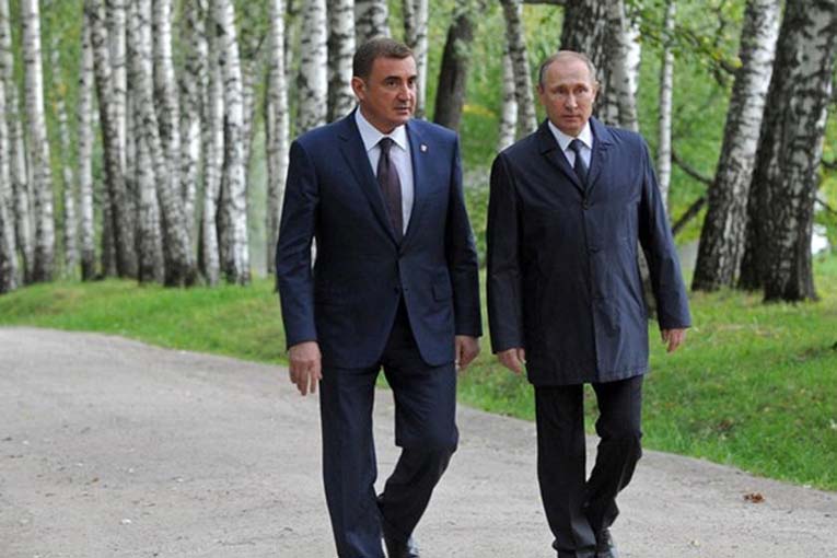 Владимир Путин и Алексей Дюмин