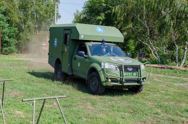 Переоборудованные «Богданы» придут на смену УАЗ в санитарной миссии
