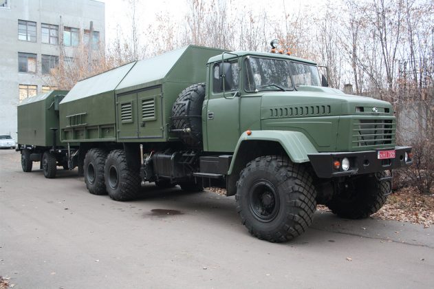 Украинский автозавод снабдил военных новой спецтехникой
