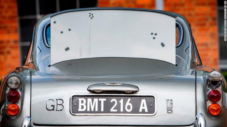 Aston Martin Джеймса Бонда продали за рекордную сумму