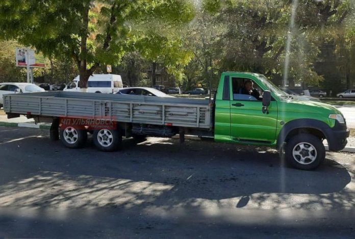 УАЗ создал шестиколесный грузовик