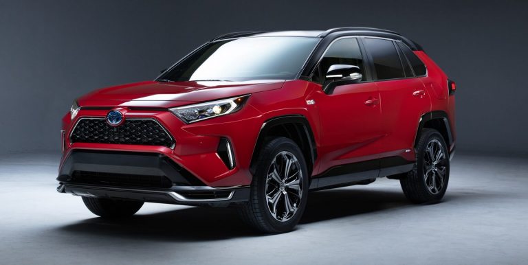 Toyota добавит новых сил в самый популярный кроссовер