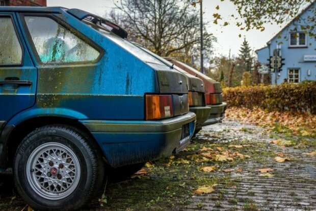 В Германии под открытым небом нашли десяток заброшенный автомобилей «Лада» (ФОТО)