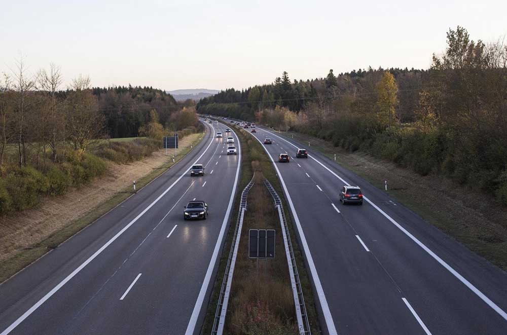 В Европе рухнули продажи новых автомобилей