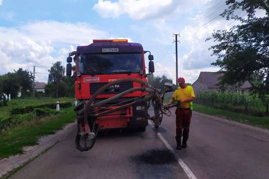 Азербайджанцы пожаловались на Укравтодор