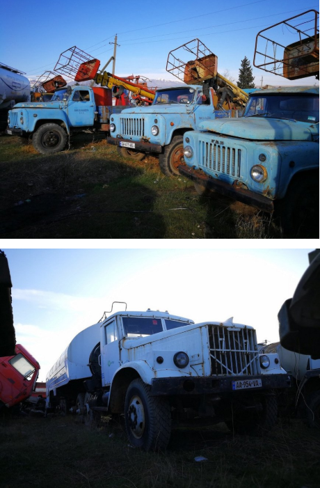 В Грузии обнаружили свалку из брошенных редких автомобилей (ФОТО)