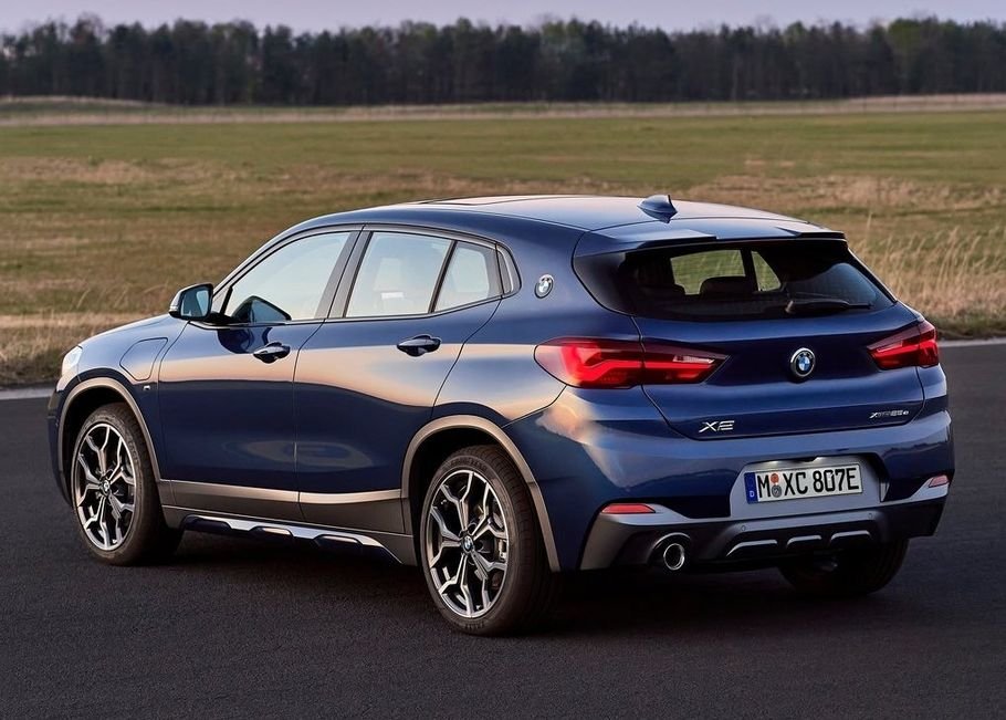 Названа минимальная цена гибридного BMW X2 xDrive25e