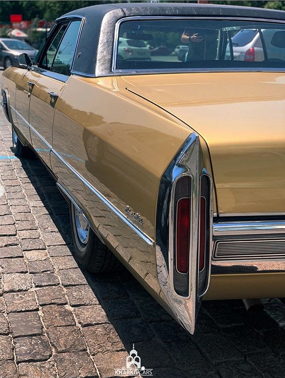 В Украине засняли культовый роскошный Cadillac 60-х