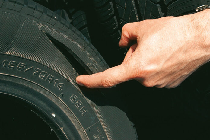 Можно ли самостоятельно устранить прокол или порез шины?