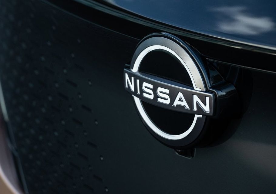 Компания Nissan обновила свой логотип (ФОТО)