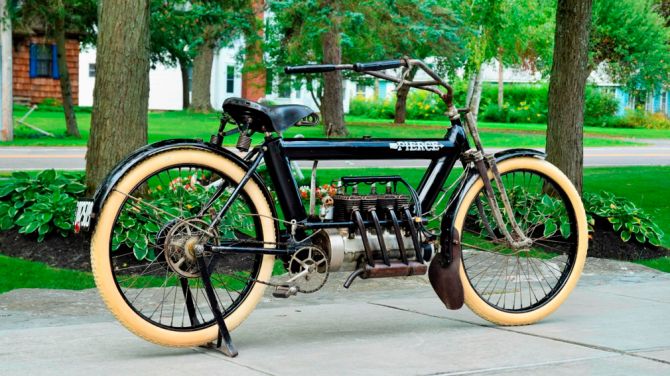 Раритетный 110-летний мотоцикл был продан за 225 тыс. долларов