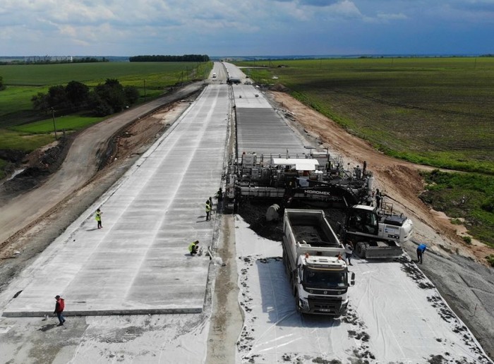 До 2040 года 30% дорог в Украине планируют строить из бетона