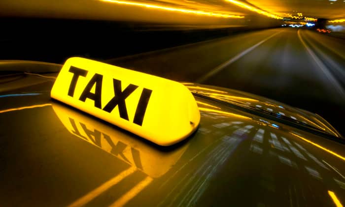 Новые правила для таксистов пополнят бюджет Украины