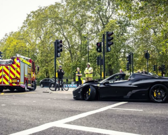 ДТП на 700 тисяч доларів: у Лондоні зіткнулися три елітних авто