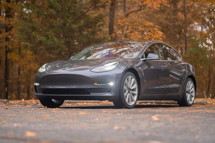 Показатели Tesla бьют рекорды - производство электромобилей выросло в полтора раза