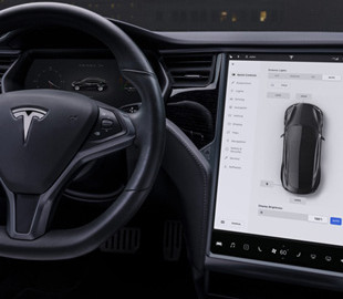 Tesla позволит дистанционно видеть мир через камеры электромобилей