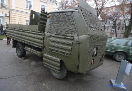 Пограничники передали в музей боевой автомобиль с позывным «Бронежаба»