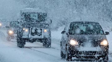 Назвали полезные приемы при езде на автомобиле в снегопад