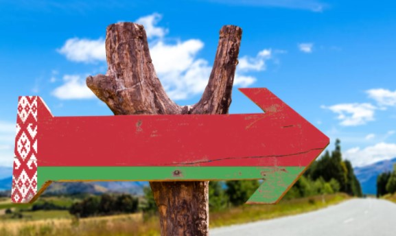 Беларусь решила ввести плату за выезд транспортом в Украину с июня
