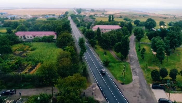 В Одесской области ремонтируют одну из самых длинных дорог в регионе
