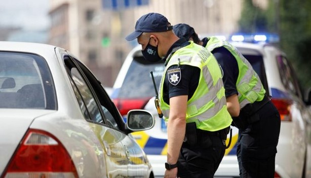 В Украине водителей начали штрафовать за необычное нарушение