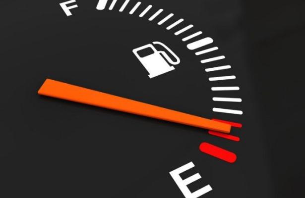 Пять распространённых водительских привычек, которые угробят автомобиль