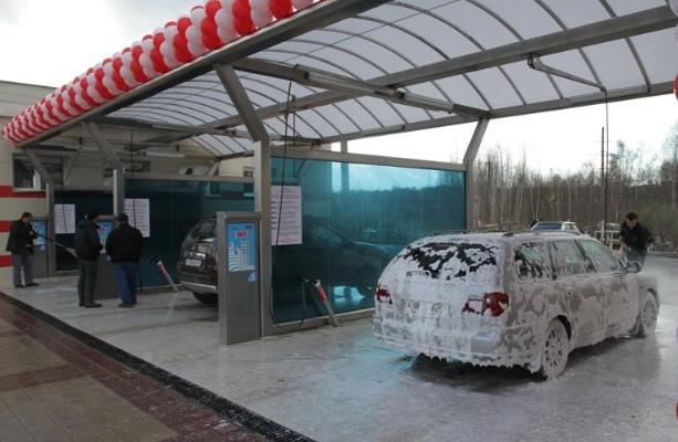 Шесть советов, которые помогут неопытным водителям при мойке авто