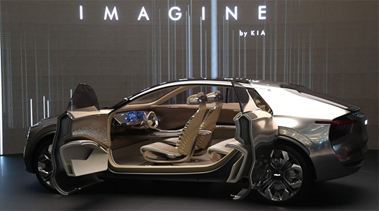 Kia Imagine: Адский мир будущего, где у автомобилей внутри 21 экран